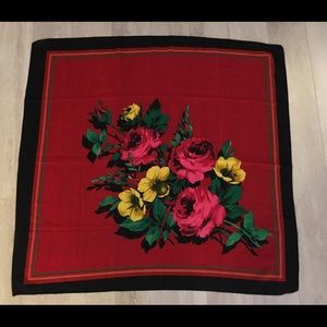 VERY LARGE FLORAL SCARF